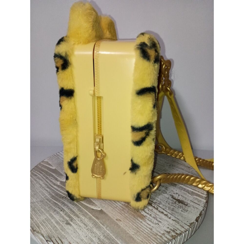Na Na Na Surprise Backpack with Jennel Jaguar & Aubrey Heart Dolls (2 Dolls) - Picture 5 of 8